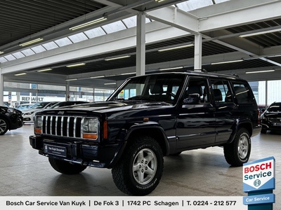 Jeep Cherokee 4.0i Limited Automaat / Youngtimer / NL-Auto / Vol-Leder / Airco / Cruise-Control / E-Stoelen / C.V. / Trekhaak / ENZ.