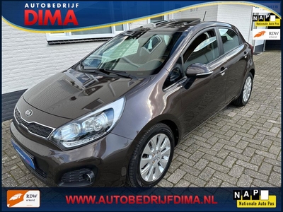 Kia Rio 1.4 CVVT Super Pack/ Navi/ Camera/ Leder/ Schuifdak/ ECC