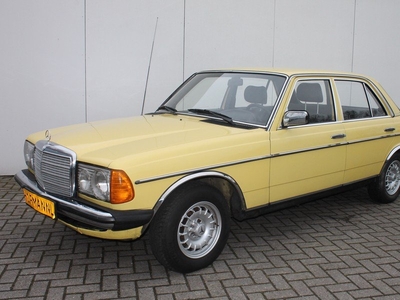 Mercedes-Benz 200-serie 200 D