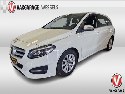 Mercedes-Benz B-Klasse 180 Business Solution | Trekhaak | LM | PDC | LED |