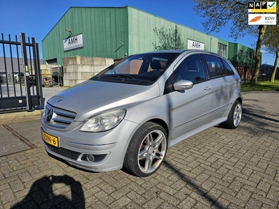 Mercedes-Benz B-klasse 200 Nav.+ Clima Bj:2006