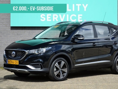 MG ZS EV Luxury 45 kWh Pano LED Leder Cruise Lane-assist Dode hoek CarPlay