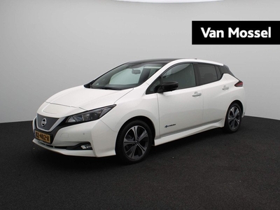 Nissan LEAF N-Connecta 40 kWh | Navigatie | Climate control | Stoelverwarming | Camera's rondom+ sensoren | All-season banden