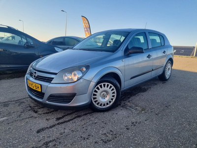 Opel Astra 1.4 Essentia/nap/airco ijs/apk 21-11-2024/rijd schakelt goed/inruilen is mogelijk