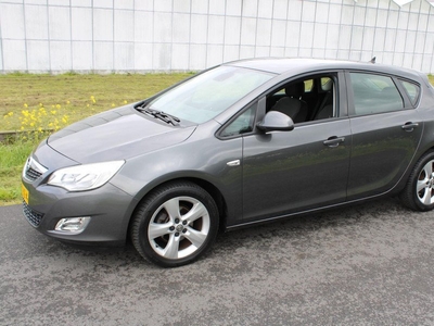 Opel Astra 1.6 Edition 5 Drs met Navigatie