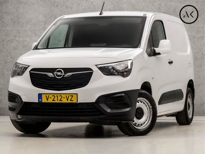 Opel Combo 1.6D L1H1 Edition (APPLE CARPLAY, GROOT NAVI, SCHUIFDEUR, PARKEERSENSOREN, CRUISE, SPORTSTOELEN, ELEK RAMEN, ARMSTEUN, NIEUWSTAAT)