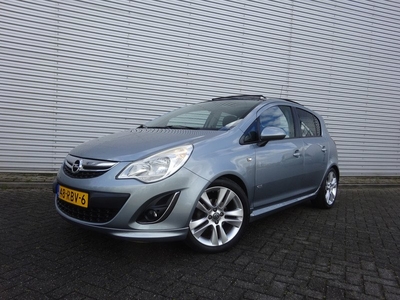 Opel Corsa 1.4-16V OPC-line 1e Eigenaar Panoramadak / Airco / Lm velgen / Cruise