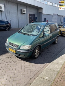 Opel Zafira 1.8-16V Elegance