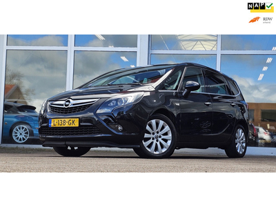 Opel Zafira Tourer 1.4 Cosmo 7p. Panoramische voorruit Trekhaak Navi