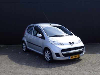 Peugeot 107 1.0-12V Millesim 200 | Airco | Radio/CD - Speler | Centrale Deurvergrendeling | Electrische Ramen Voor |