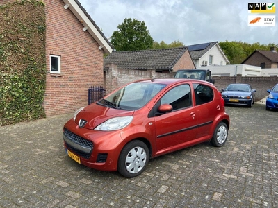 Peugeot 107 1.0-12V XR 5 deurs facelift model 184836 km