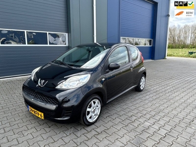 Peugeot 107 1.0-12V XR Airco