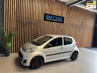 Peugeot 107 1.0-12V XR [bj 2011] 5DRS|Airco|Nieuw APK!