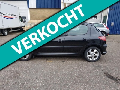 Peugeot 206 1.4-16V Gentry Premium 5-deurs/ airco/ leren bekleding