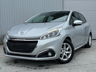 Peugeot 208 1.2i 68 ch