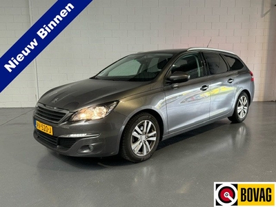 Peugeot 308 SW 1.2 PT 110PK / PANODAK / NAVI / CRUISE.C / PDC / Bj 2018