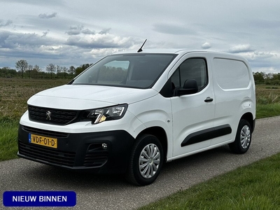 Peugeot Partner 1.5 HDI Premium | 3-zits | Navi | Airco