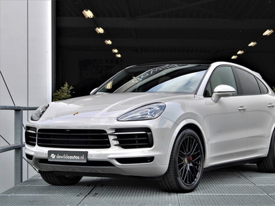 Porsche Cayenne Coupé 3.0 E-Hybrid 462pk SportDesign Krijt Pano Sportstoel 18-weg Luchtvering 360-camera Sportchrono