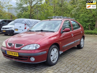 Renault Mégane 1.6-16V RXI