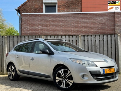 Renault Mégane Estate 1.4 TCe Bose Pano|PDC|KeylessGo|Navigatie