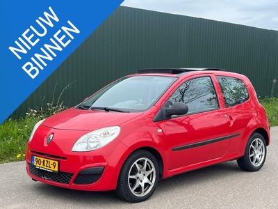 Renault Twingo 1.2 Acces Airco PANO Historie