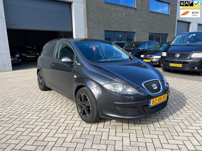 Seat Altea 1.6 Reference Inruilkoopje met wat werk!