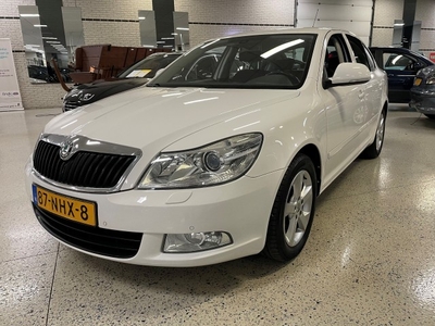 Skoda Octavia 1.4 TSI Automaat Navigatie Xenon Cruise Trekhaak Airco ECC