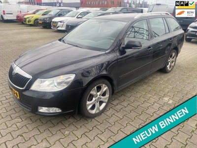 Skoda Octavia Combi 1.2 TSI Elegance 105pk 1e eig Navi Clima Trekhaak 1200kg