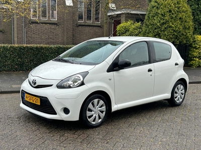 Toyota Aygo 1.0 VVT-i Now 2013 Airco! 5-deurs! Elektr.