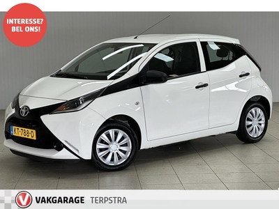 Toyota Aygo 1.0 VVT-i x/ 5-DRS/ LED Dagrijverl./ USB+AUX/ Isofix/ Stuurbekr/ Airbags.