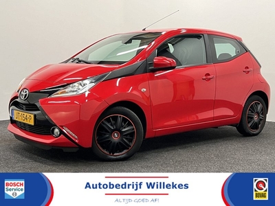 Toyota Aygo 1.0 VVT-i x-play | AIRCO | CAMERA | BLEUTOOTH |