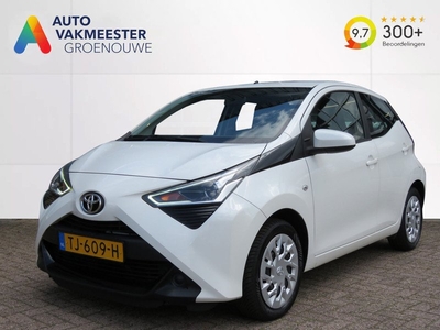 Toyota Aygo 1.0 VVT-i x-play face lift / Camera / Navi / BOVAG garantie