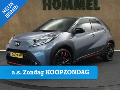 Toyota Aygo X 1.0 VVT-i S-CVT Premium - NAVIGATIE - STOELVERWARMING - DRAADLOZE TELEFOONLADER - PARKEERSENSOREN VOOR EN ACHTER - JBL GELUIDSINSTALLATIE - ACHTERUITRIJ CAMERA - LEASE MOGELIJK!