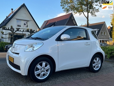 Toyota IQ 1.0 VVTi Exclusive 61.000 km NL-AUTO-NAP.