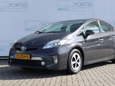 Toyota Prius 1.8 Plug-in Executive Business CAMERA | NAVI | NL-AUTO | LEDER |