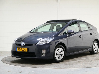 Toyota Prius Hybrid 1.8 Comfort Automaat, NL, 2e Eig. Dealer oh. Boekjes, Panodaken, enz. .. Climate , Cruise, Audio, Alcantara, All season, enz. ..