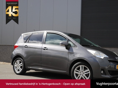 Toyota Verso-S 1.3 VVT-i Dynamic/Camera/Trekhaak/Zuinig & €39 per mnd/Cruise/16