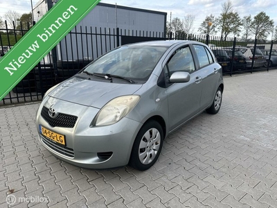 Toyota Yaris 1.0 VVTi Sol airco goed onderhouden