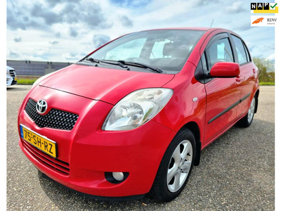 Toyota Yaris 1.3 VVTi Luna/2 e eigenaar/apk2025/airco/velgen/rijd rem schakel zeer goed inruil mog !!!