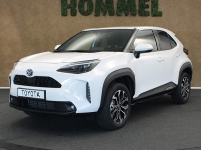 Toyota Yaris Cross 1.5 Hybrid Dynamic - NAVIGATIE - PARKEERSENSOREN VOOR EN ACHTER - DRAADLOZE TELEFOONLADER - STUUR EN STOEL VERWARMING - ADAPTIVE CRUISE CONTROL