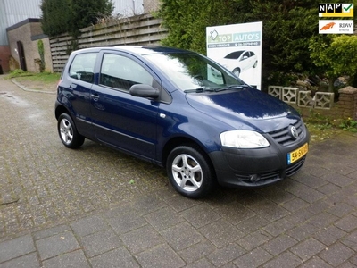 Volkswagen Fox 1.4 Trendline zeer nette auto met apk !