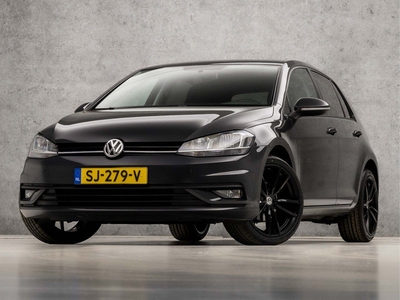 Volkswagen Golf 1.0 TSI Sportline (APPLE CARPLAY, GROOT NAVI, GETINT GLAS, LM VELGEN, CAMERA, SPORTSTOELEN, LED ACHTERLICHTEN, NIEUWSTAAT)