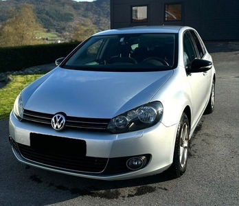 Volkswagen Golf 1.6 TDI DPF DSG Highline