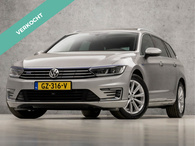 Volkswagen Passat Variant 1.4 TSI GTE Sportline 218Pk Automaat (PANORAMADAK, APPLE CARPLAY, NAVIGATIE, 360 CAMERA, LEDER/ALCANTARA, ZWART HEMEL, STOELVERWARMING, GETINT GLAS, TREKHAAK, ELEK ACHTERKLEP, NIEUWSTAAT)