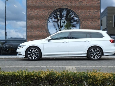 Volkswagen Passat Variant 2.0 TDI DSG 190PK R-LINE Panoramadak, Trekhaak