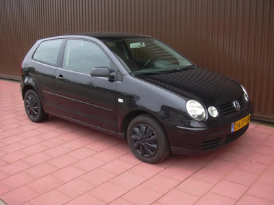 Volkswagen Polo 1.2-12V Athene met een N.A.P.