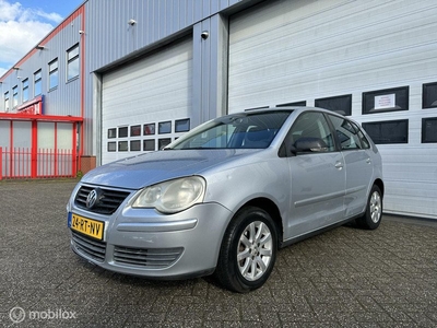 Volkswagen Polo 1.4-16V/5-Drs/Airco/Elek VERKOCHT VERKOCHT