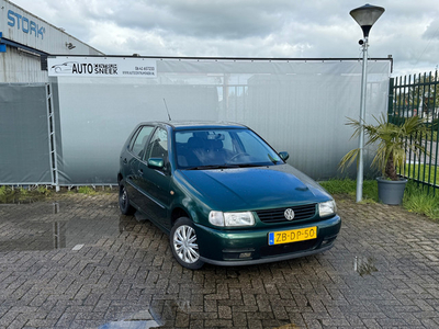 Volkswagen Polo 1.4 - Elektrische ramen - APK 05-25