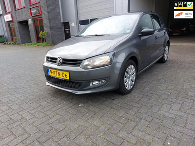 Volkswagen Polo 1.6 TDI BlueMotion Comfortline / NEW APK