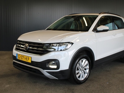 Volkswagen T-Cross 1.0 TSI Life | € 9.900,- NETTO! | APK 10-2025! | Climate | Adaptive Cruise | Navi | PDC | Carplay |